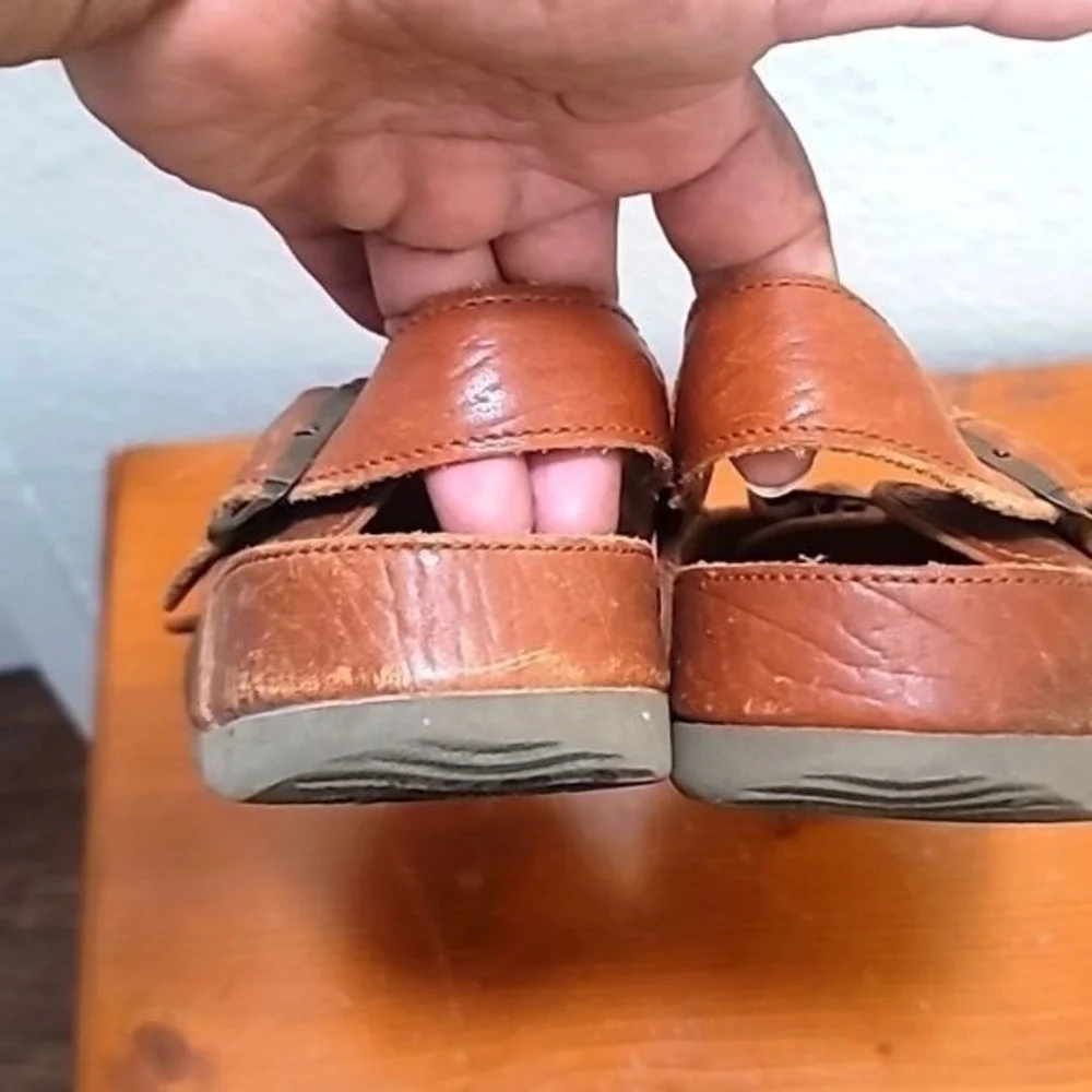 ROCKPORT MEN'S TWO STR FISHERMAN BROWN LEATHER SANDAL SIZE 10.5‎